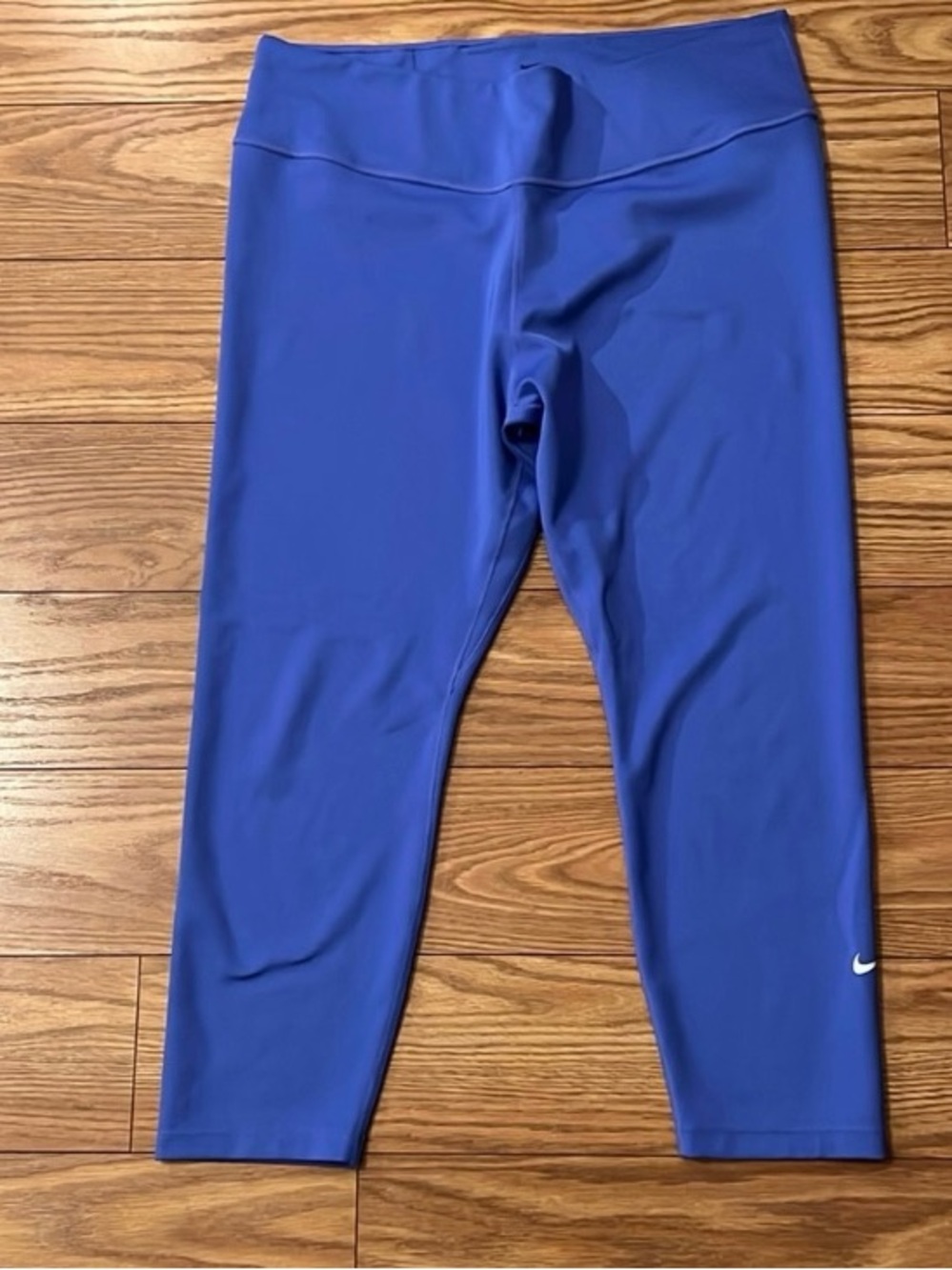 Nike Women’s Blue Capri Leggings